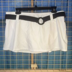 Newport News Y2K White/Black Belted Swim Skirt Size 16 Brief Liner Super Cute